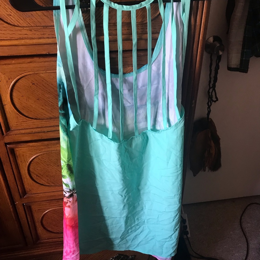 Cover up - Picture 2 of 2